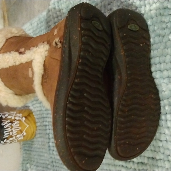 BOOTS UGG - Picture 4 of 8